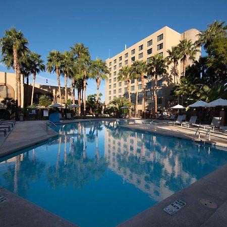 Hotel Doubletree By Hilton Tucson-Reid Park Exterior foto