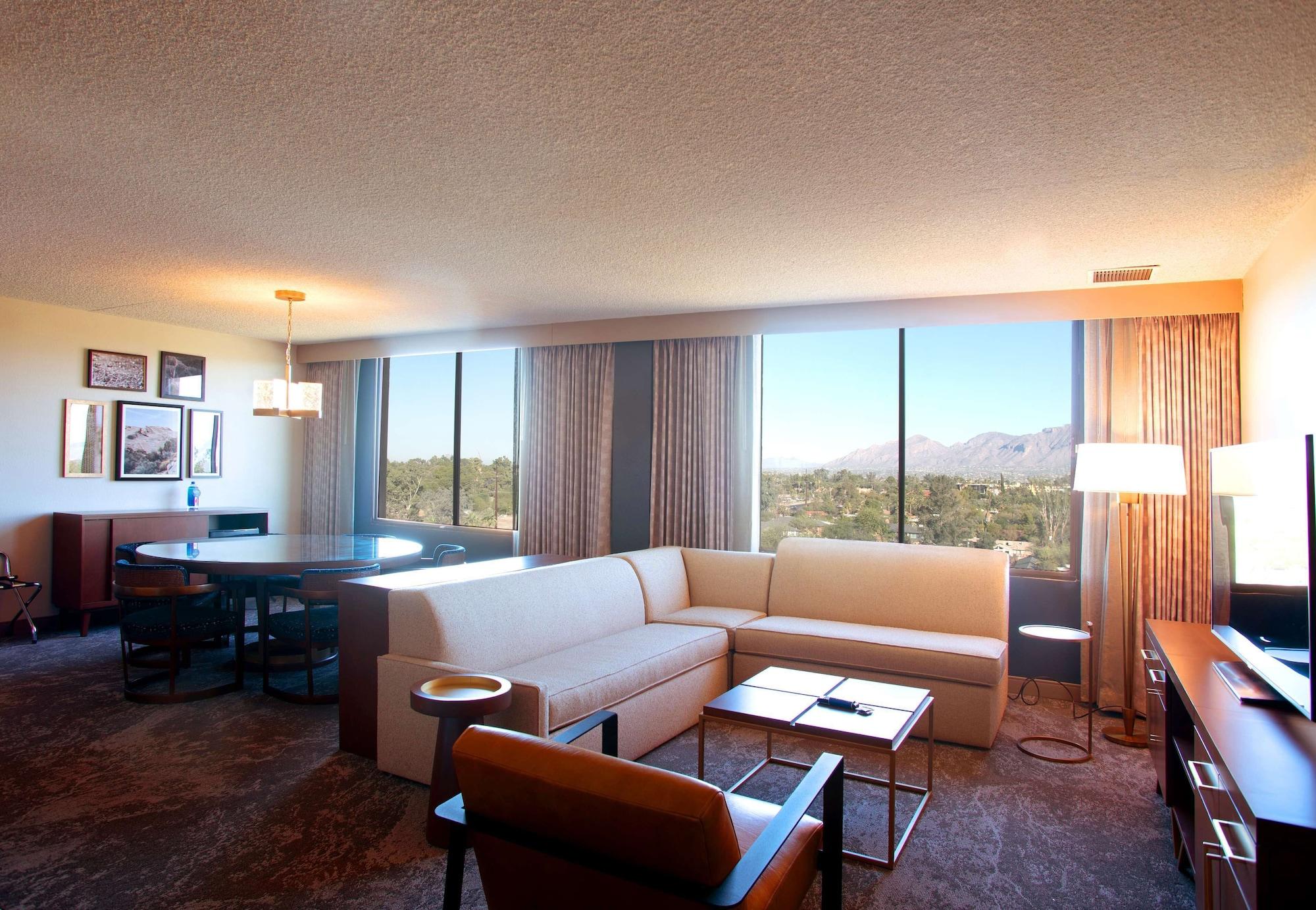 Hotel Doubletree By Hilton Tucson-Reid Park Exterior foto