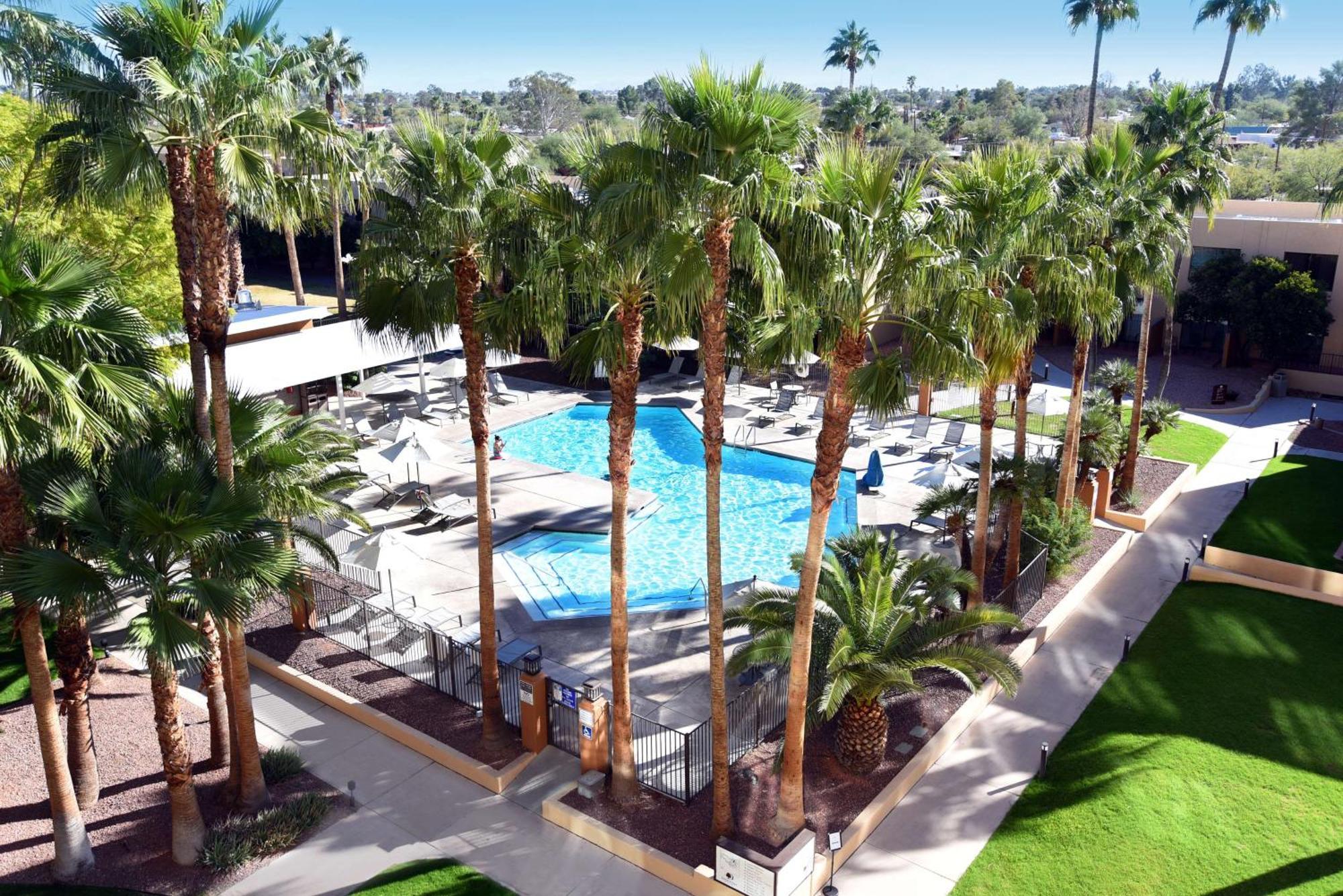Hotel Doubletree By Hilton Tucson-Reid Park Exterior foto